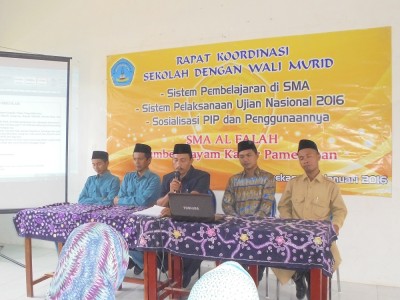 Rapat Koordinasi Sekolah dengan Wali Murid