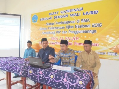 Rapat Koordinasi Sekolah dengan Wali Murid